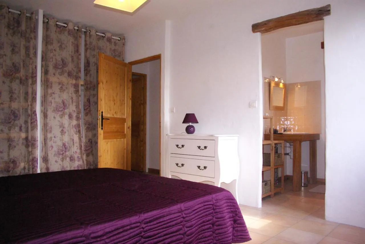 Hébergement de vacances Villa La Ferme bio de la Salvanié à Bellegarde